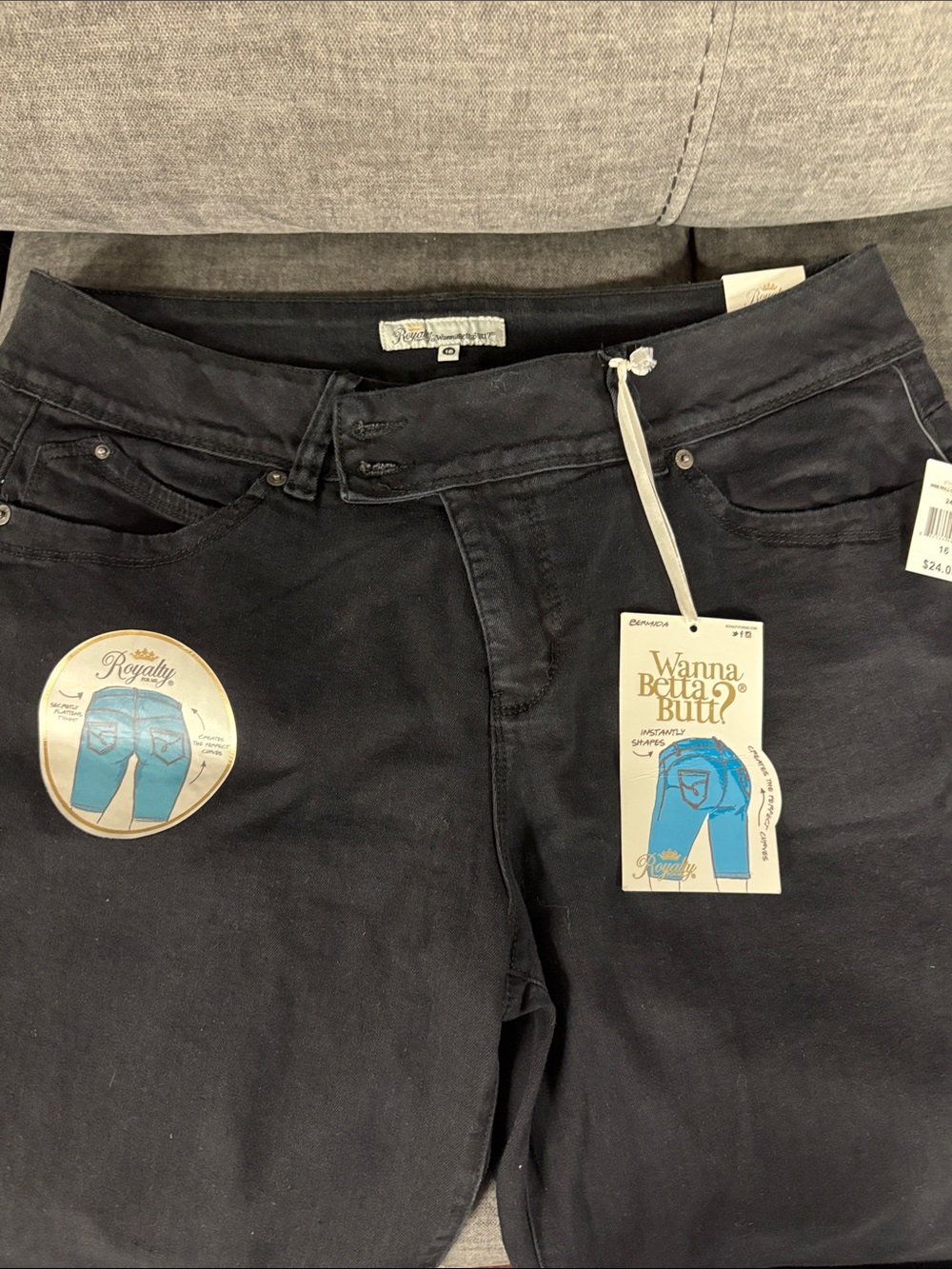 Royalty For Me Women’s Black Bermuda Shorts 16